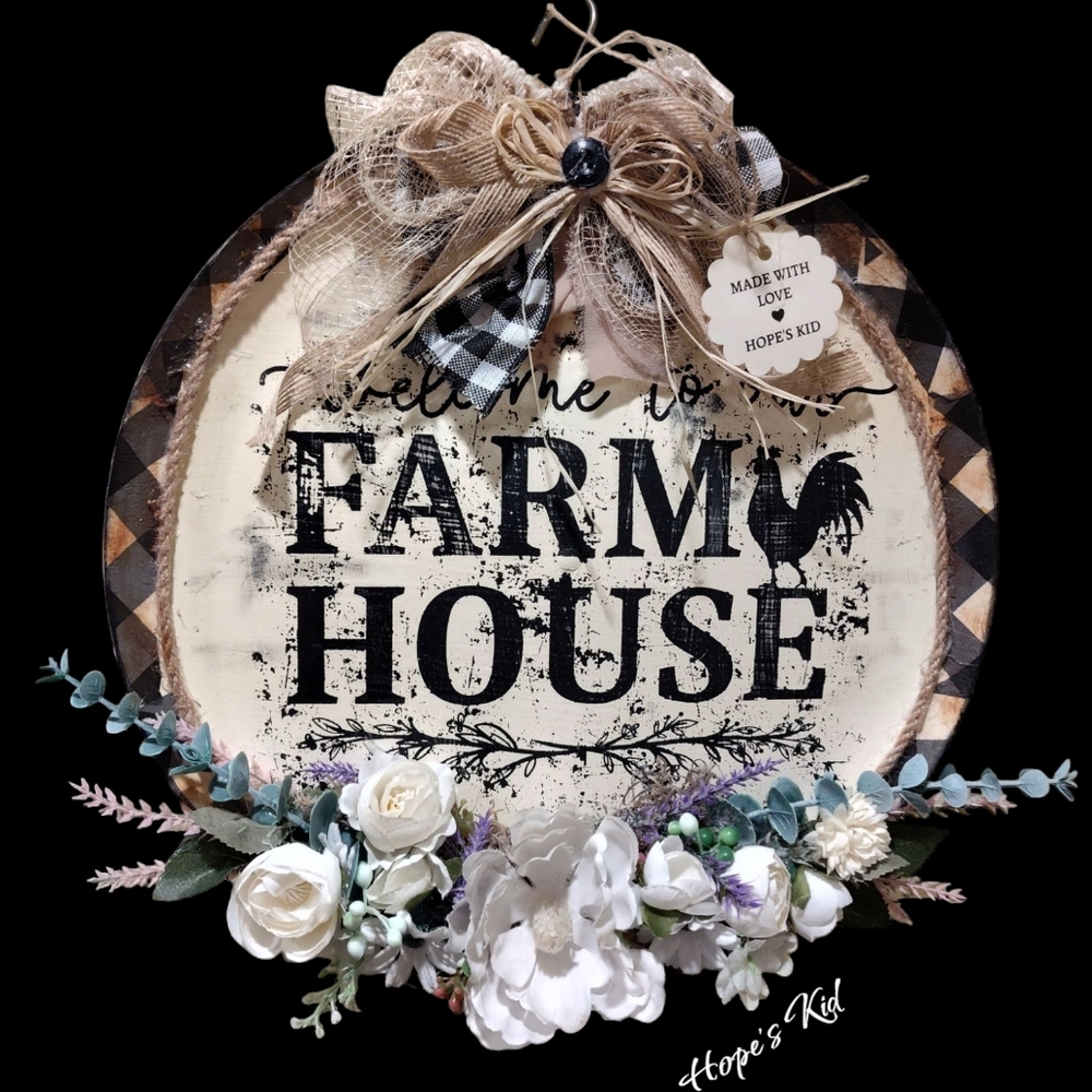 Farmhouse Wall Decor with Floral Accents